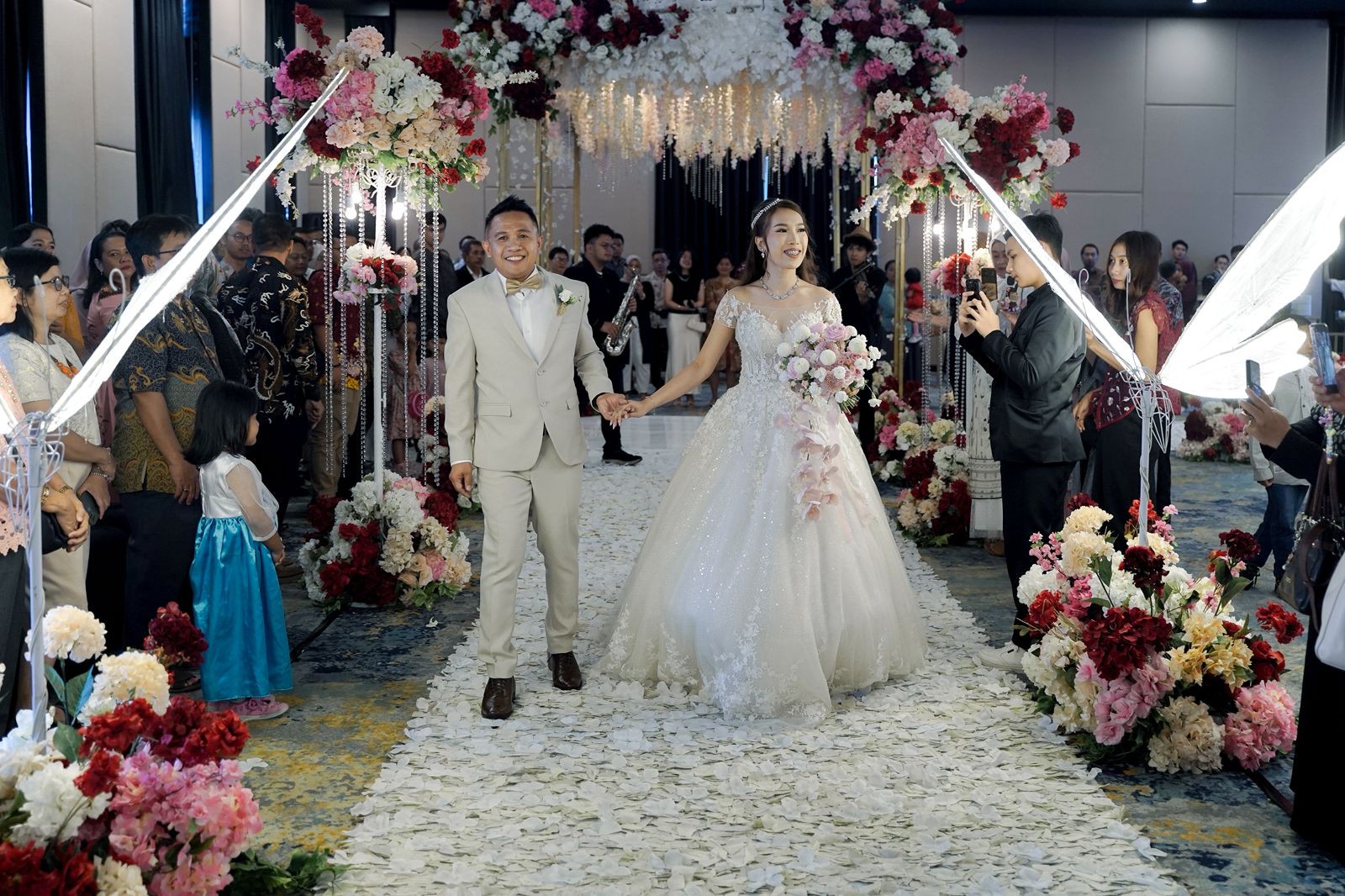 testimoni PAULUS TELAUMBANUA & MARTHALIA JESIFA SAMOSIR